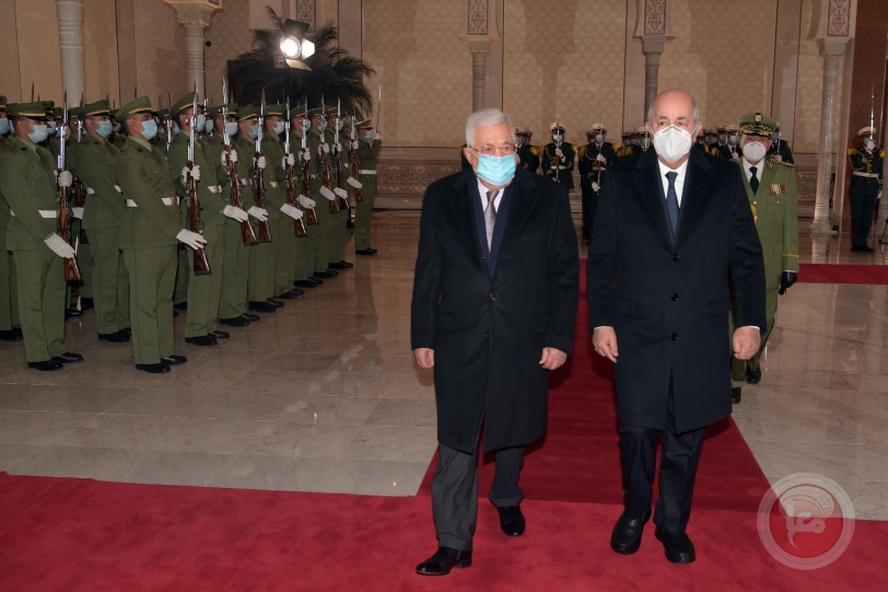 الرئيس يصل الجزائر في زيارة رسمية (صور)