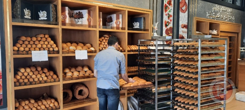 ارتفاع أسعار الخبز بغزة يزيد العبء على الفقراء