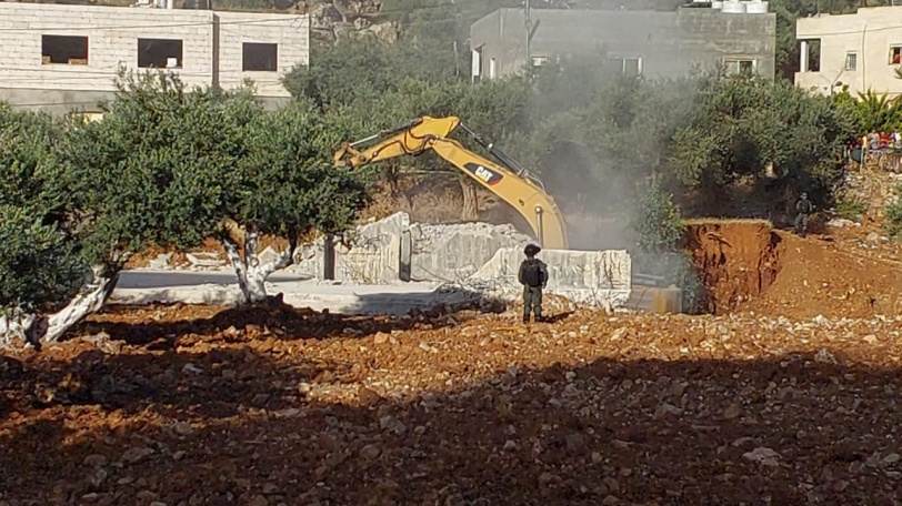 الاحتلال يهدم 4 شقق سكنية في بير عونه غرب بيت لحم