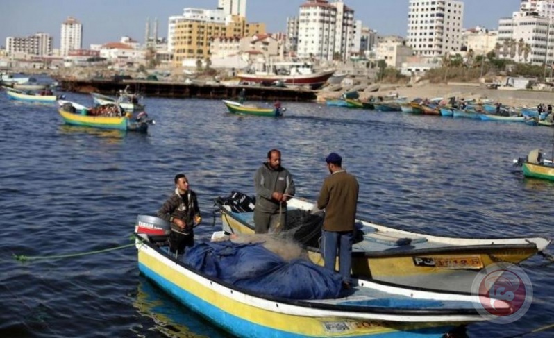 The escalation of the occupation’s attacks against fishermen..Two boats were confiscated and rockets were fired