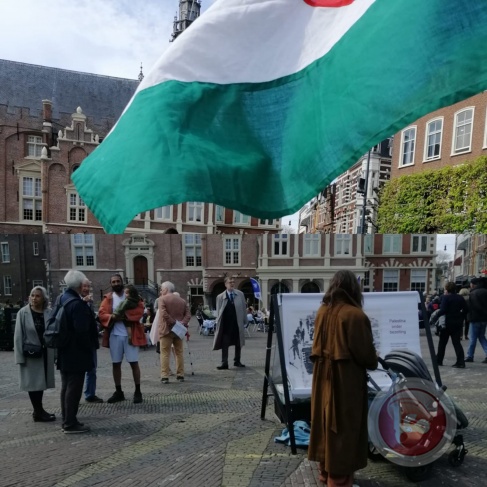 صور.. وقفة تضامنية مع الشعب الفلسطيني وعماله في هولندا