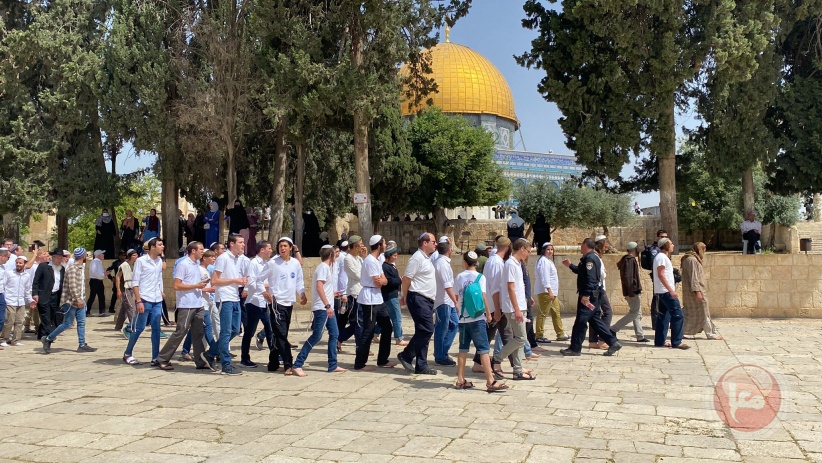 Expelling the Mu'taqifin - storming the Al-Aqsa Mosque