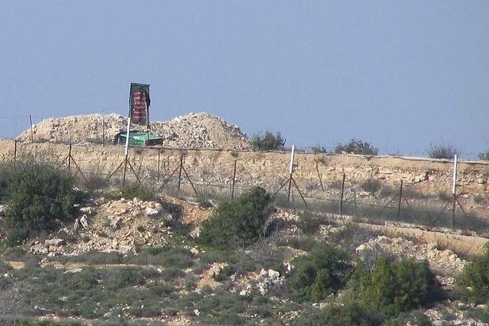 The Israeli army arrests a Lebanese who crossed the border