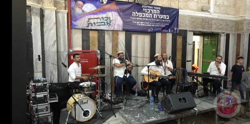 Settlers hold a concert inside the Ibrahimi Mosque