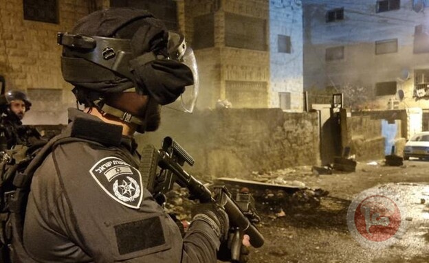 The state of alert continues in Jerusalem and the West Bank.. Siege on Shuafat in search of the outlet