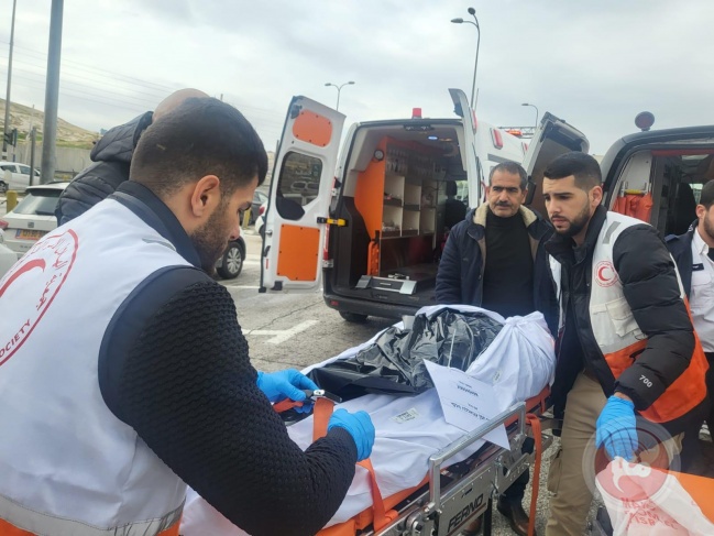 The occupation hands over the bodies of the two martyrs, Helsa and Amr