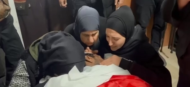 Banning celebrations - the funeral of the martyr Helsa