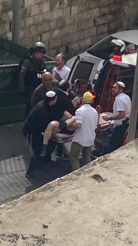 (Video) Settlers injured in a shooting attack in Silwan