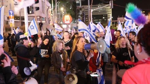 For the sixth week: Thousands of Israelis demonstrate against the Netanyahu government