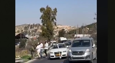 Settlers smash the windows of a house and a vehicle in Beit Ummar