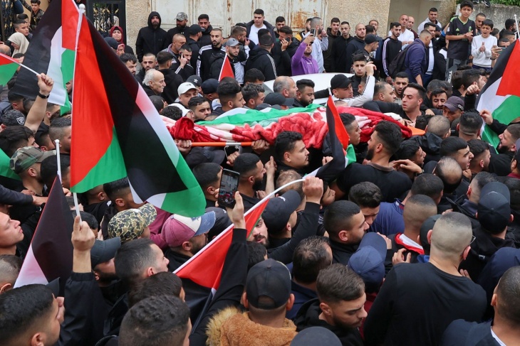 Tulkarem funeral procession for the martyr Amir Abu Khadija