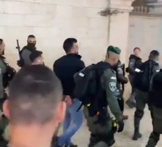 Jerusalem - The occupation forces arrested a young man from the Old City