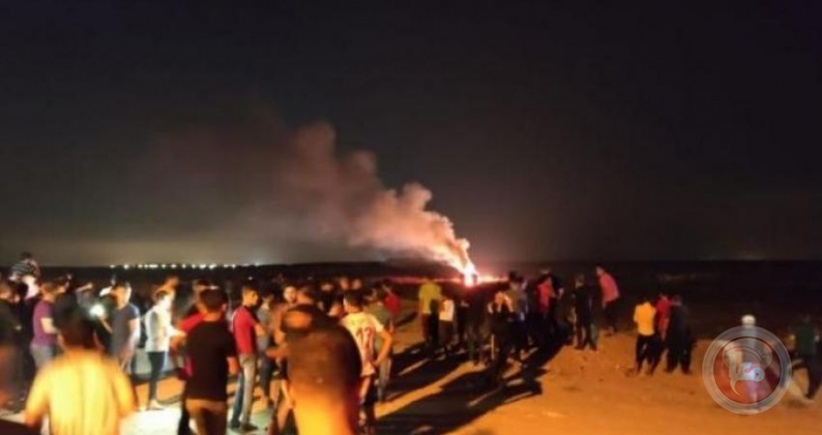 The occupation fires gas bombs east of Al-Shujaia and reaches the citizens' homes