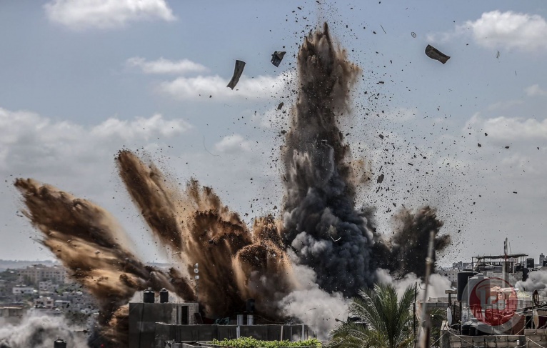 The occupation destroys a house in Beit Lahiya
