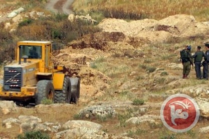 The occupation confiscates a bulldozer in Nablus (archive photo)