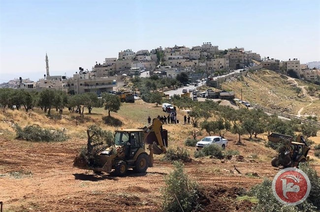 Bulldozing and demolishing in the village of Sur Baher in Jerusalem