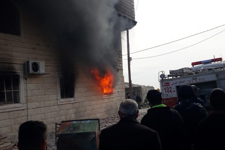 بعد مصرع مسن - إحراق عدة منازل في بني نعيم
